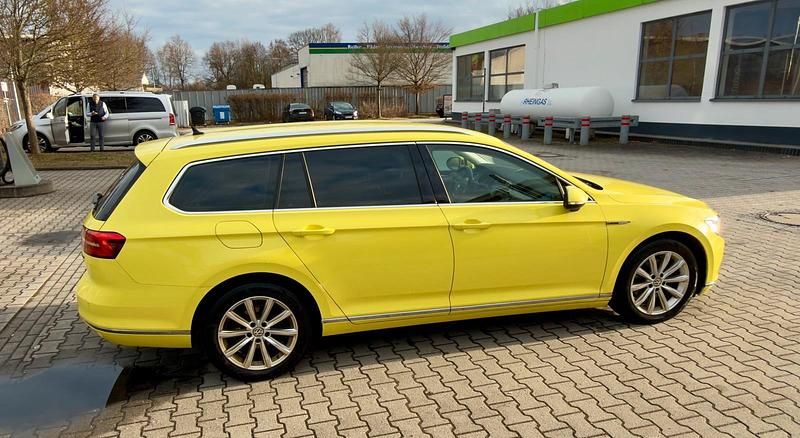 Gebraucht VW Passat Highline 150 PS (110 kW) 2016 Kombi