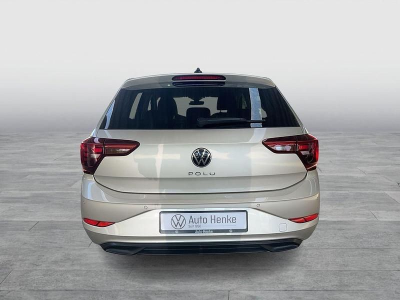 Gebraucht VW Polo Move 95 PS (69 kW) 2024 Ivory silver Limousine