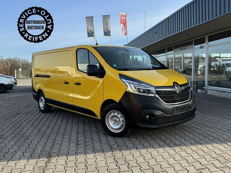Gelb Gebraucht 2020 Renault Trafic Komfort Van / Kleinbus | 17.612 € (Superpreis) - Bild 1/4