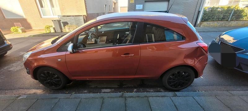 Gebraucht Opel Corsa 85 PS (62 kW) 2011 Kleinwagen