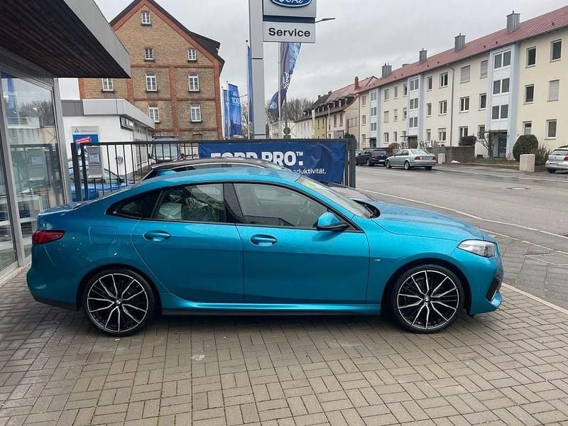 Gebraucht BMW 218 Performance 136 PS (100 kW) 2024 Blau Coupé