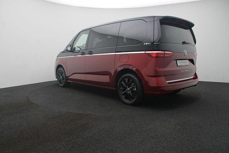 Neu VW Multivan Goal 150 PS (110 kW) 2025 Rot Van