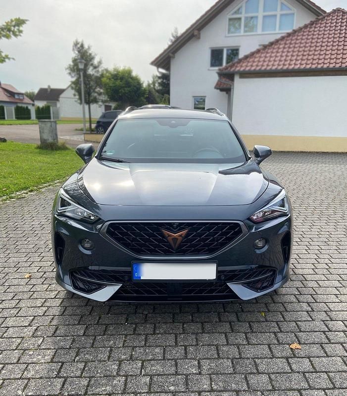 Grau Gebraucht 2021 Cupra Formentor SUV | 21.000 € - Bild 1/4