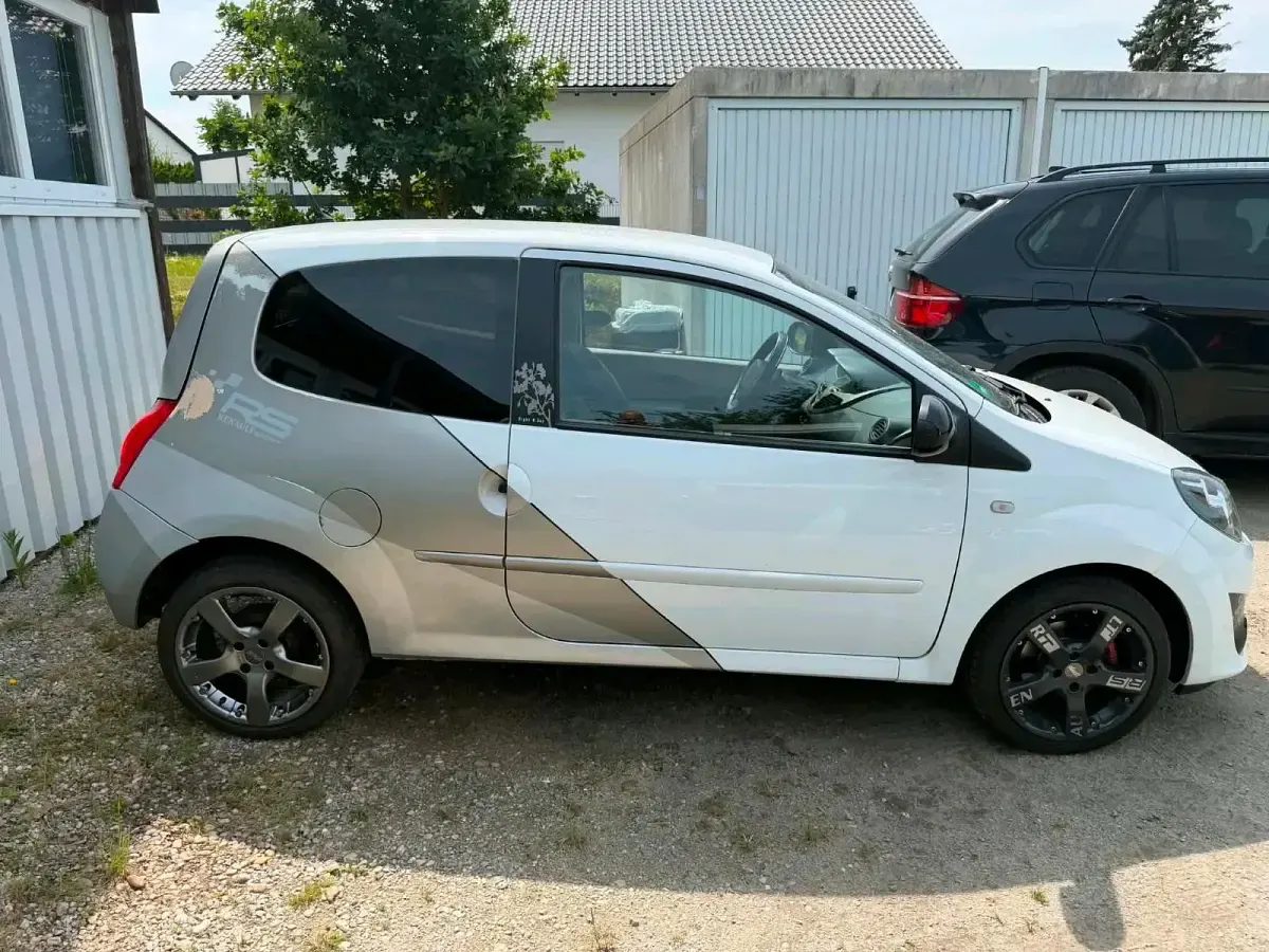 Gebraucht Renault Twingo 75 PS (55 kW) 2009 Weiß Kleinwagen