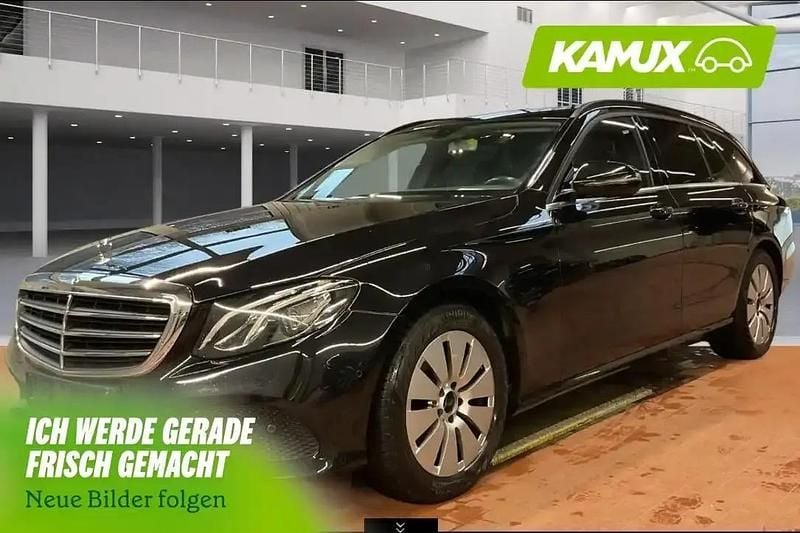 Gebraucht Mercedes E220 194 PS (142 kW) 2020 Schwarz Kombi