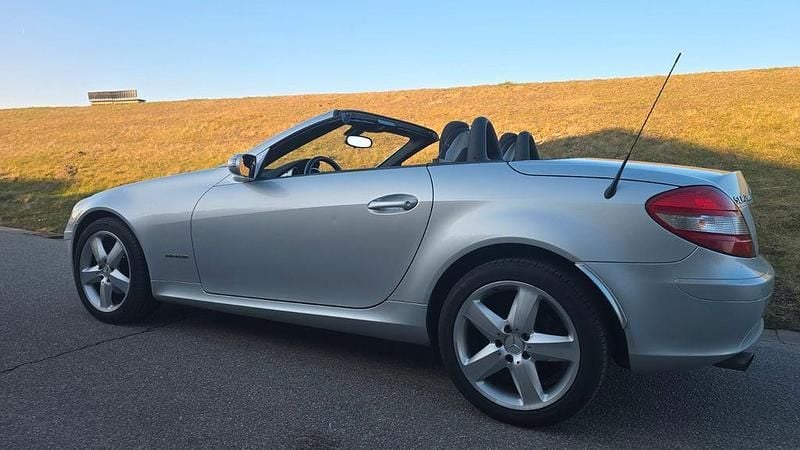 Gebraucht Mercedes SLK200 163 PS (119 kW) 2005 Silber Cabrio