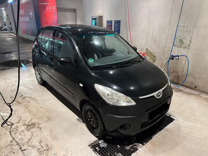 Gebraucht Hyundai i10 67 PS (49 kW) 2009 Schwarz Kleinwagen