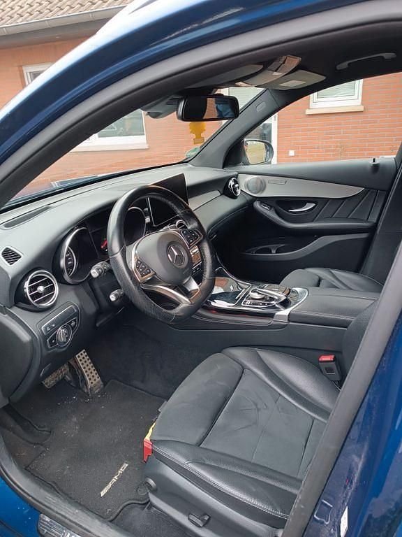 Gebraucht Mercedes GLC250 204 PS (150 kW) 2018 Blau SUV