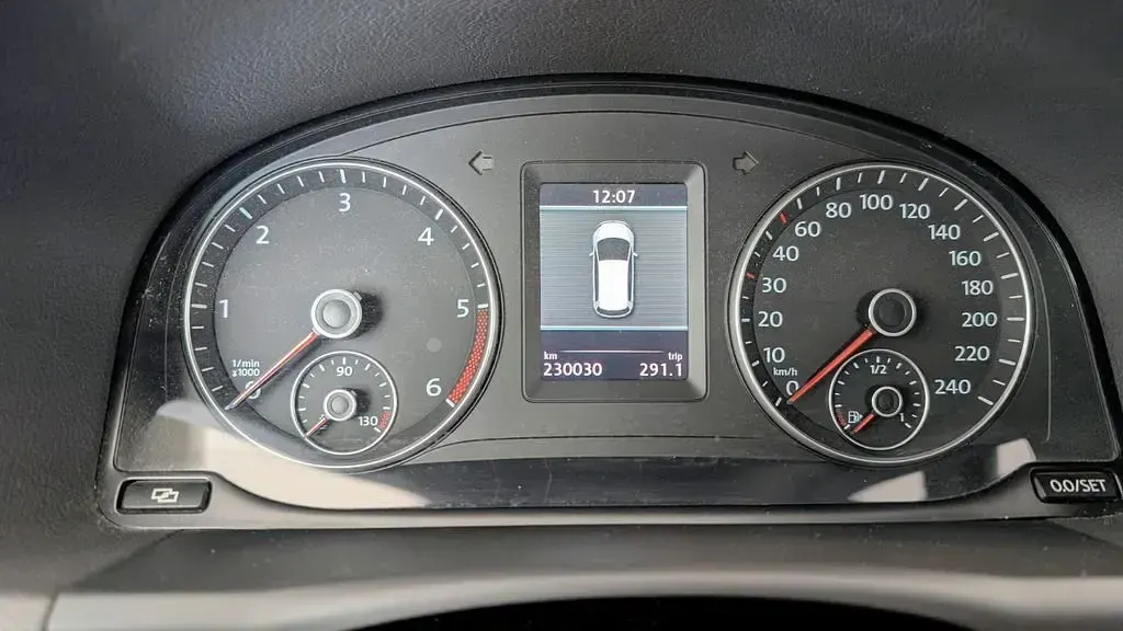 Gebraucht VW Touran Highline 140 PS (102 kW) 2010 Weiß Van / Kleinbus