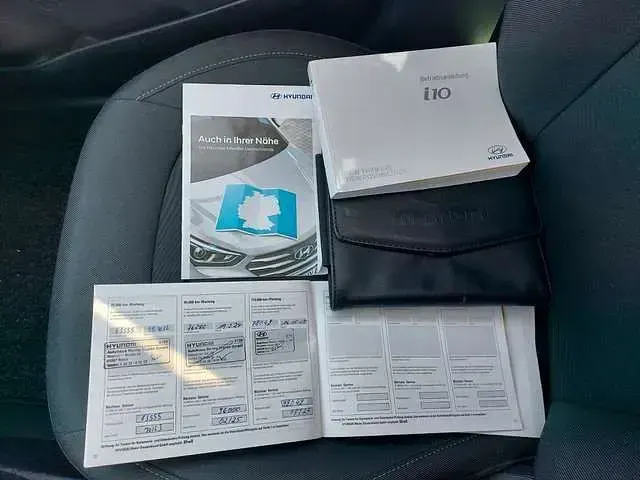Gebraucht Hyundai i10 Trend 87 PS (63 kW) 2018 Weiß Kleinwagen