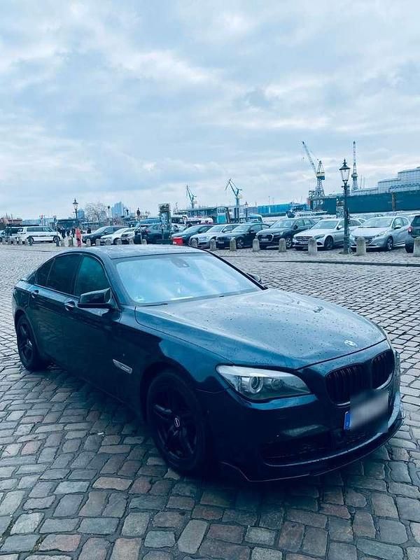 Gebraucht 2010 BMW 750 M Sport Limousine | 14.000 € (Fairer Preis) - Bild 1/4