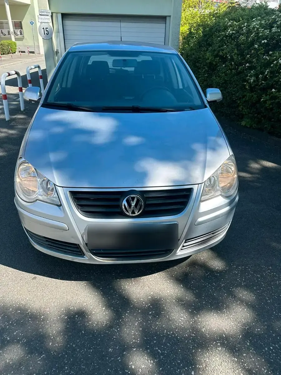 Gebraucht VW Polo 64 PS (47 kW) 2006 Silber Kleinwagen