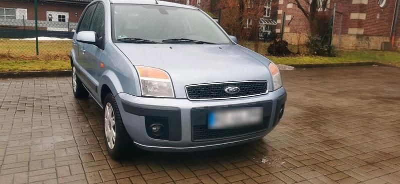 Gebraucht Ford Fusion 100 PS (73 kW) 2007 Blau Kleinwagen