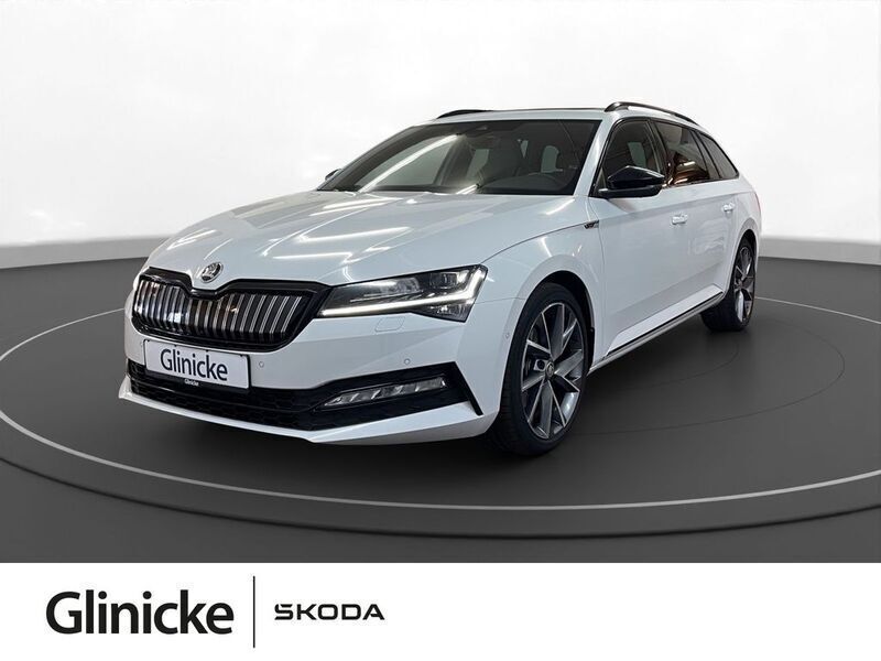 Weiß Gebraucht 2021 Skoda Superb SportLine Kombi | 29.880 € (Fairer Preis) - Bild 1/4