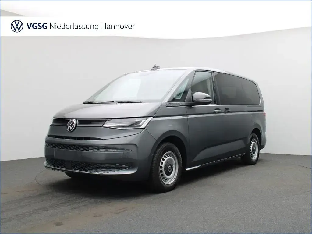 Usata VW Multivan 150 CV (110 kW) 2024 Grigio Monovolume