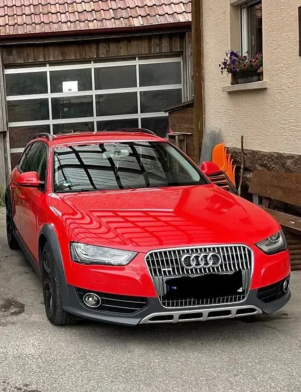 Gebraucht Audi A4 Allroad 177 PS (130 kW) 2012 Rot Kombi