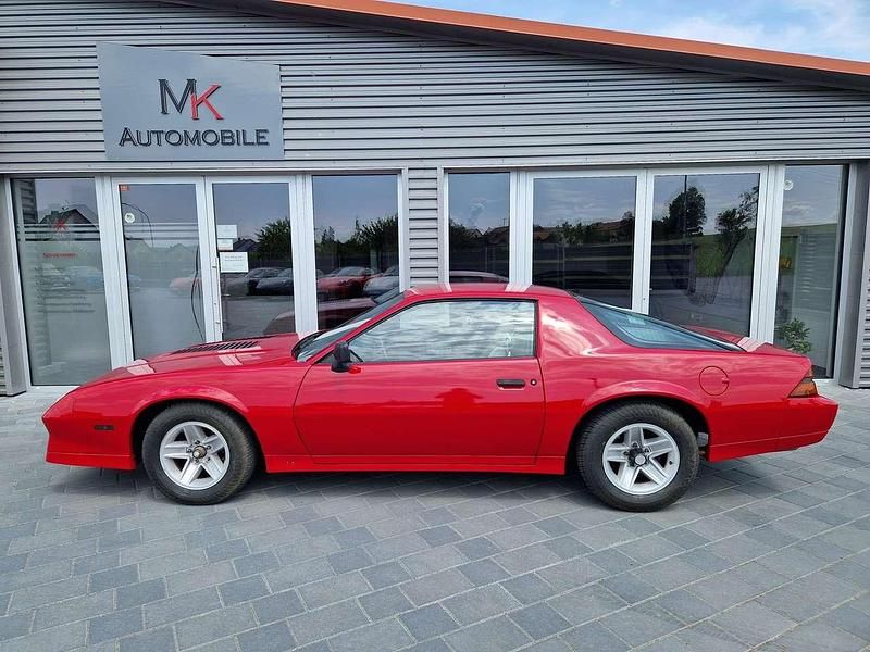 Gebraucht Chevrolet Camaro 158 PS (116 kW) 1983 Rot Coupé