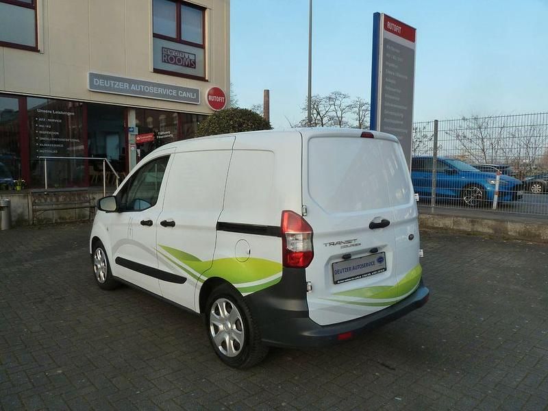 Gebraucht Ford Transit 101 PS (74 kW) 2019 Weiß Van / Kleinbus
