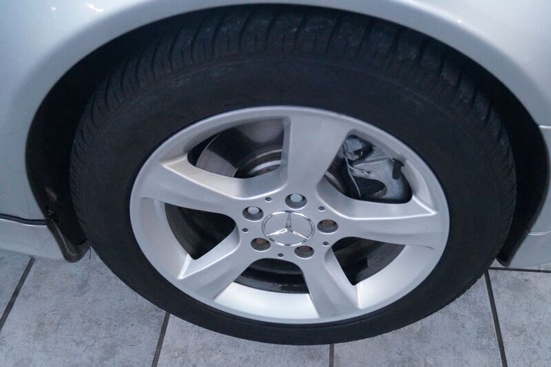 Gebraucht Mercedes CLK320 Elegance 218 PS (160 kW) 2001 Silber Cabrio