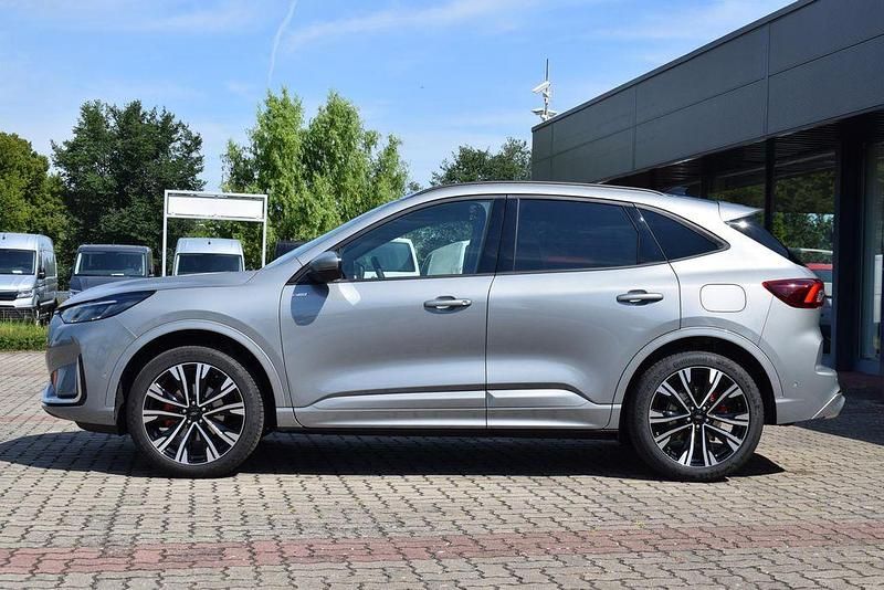 Neu Ford Kuga ST-Line X 182 PS (133 kW) 2026 Solar silber SUV