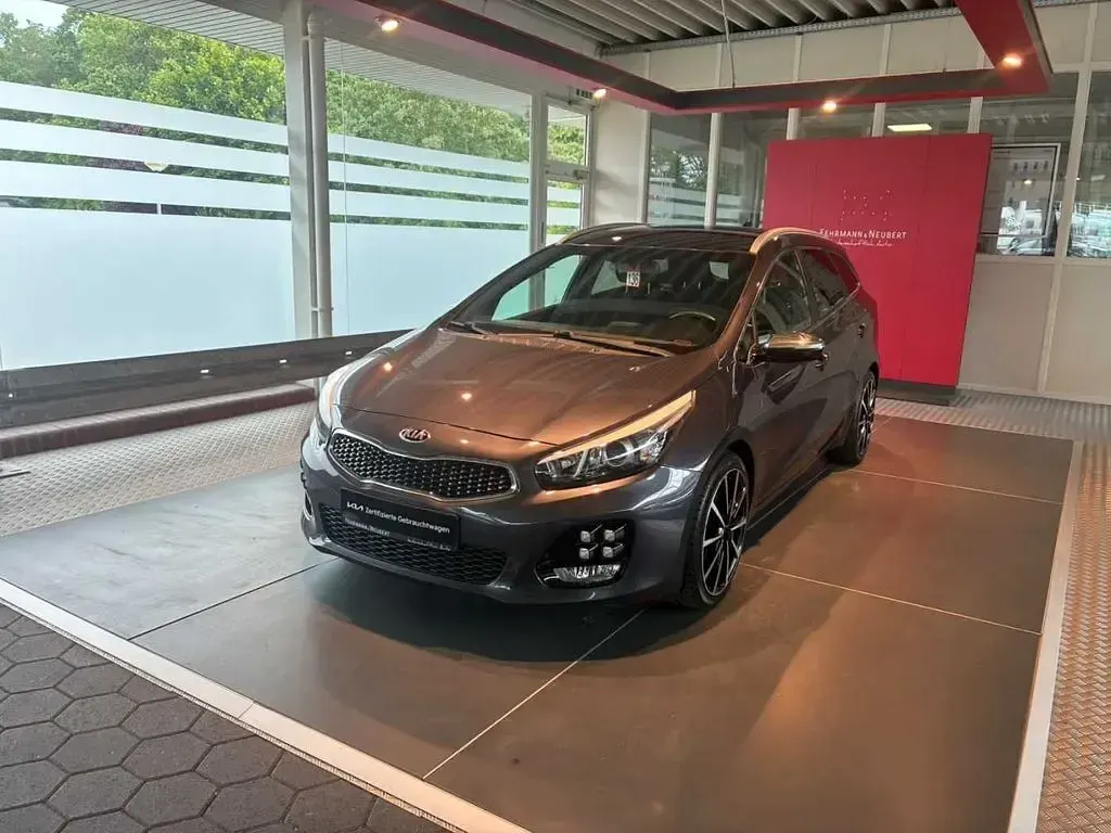 Gebraucht Kia Ceed Sportswagon GT-Line 120 PS (88 kW) 2018 Grau Kombi