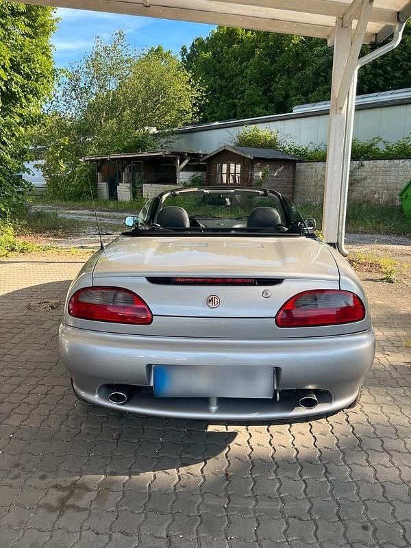 Second-hand MG TF 120 CP (88 kW) 2000 Argintiu Cabrio