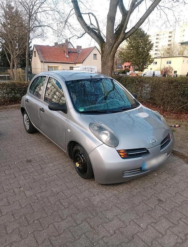 Gebraucht Nissan Micra 65 PS (47 kW) 2003 Silber Kleinwagen