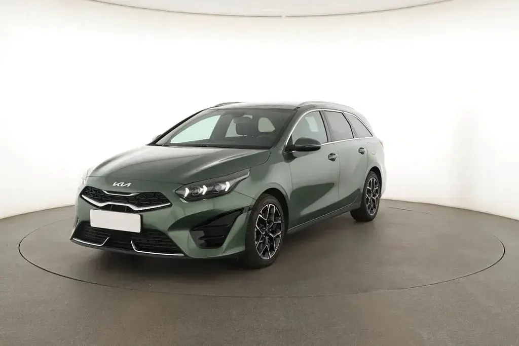 Gebraucht Kia Ceed GT GT-Line 140 PS (102 kW) 2025 Grün Kombi