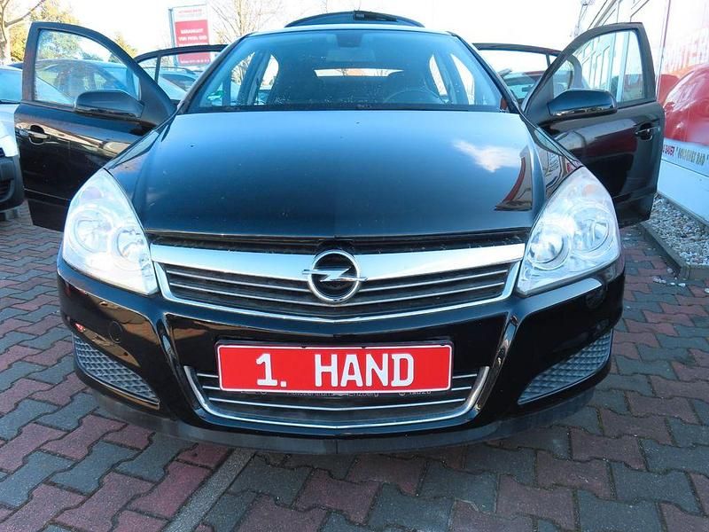 Gebraucht Opel Astra Edition 90 PS (66 kW) 2007 Schwarz Limousine