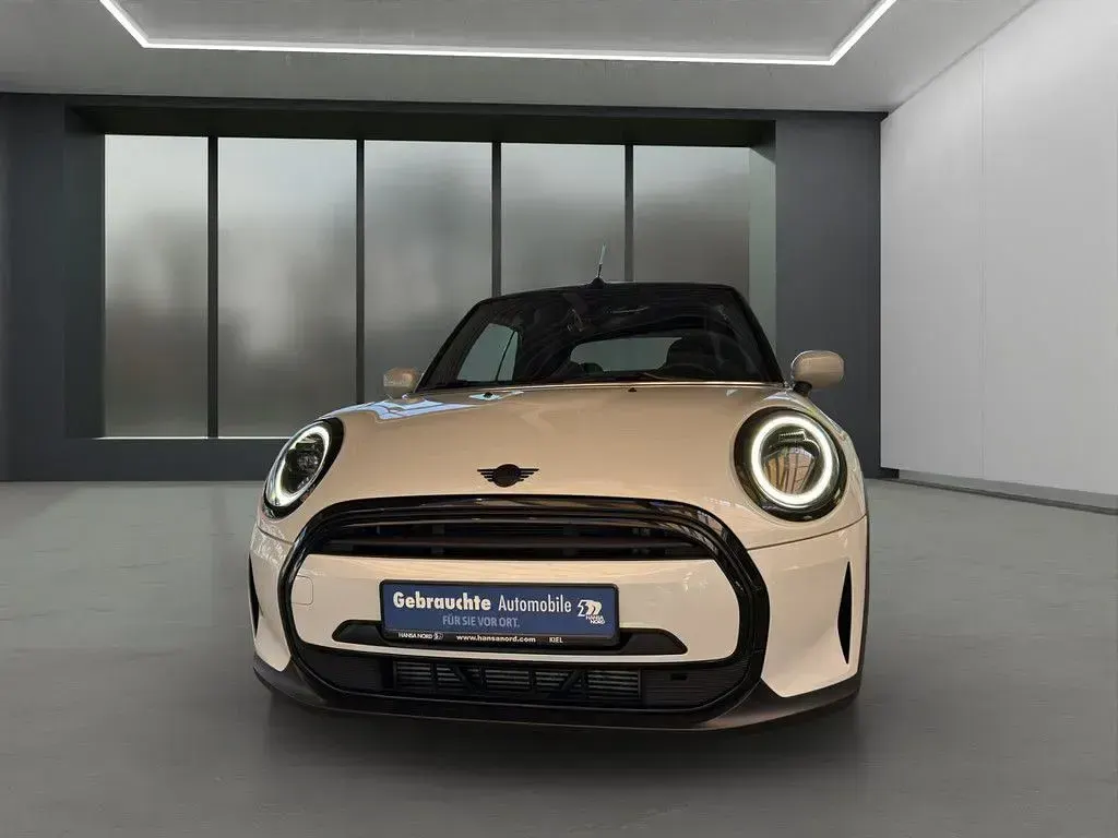 Gebraucht Mini Cooper Cabriolet 136 PS (100 kW) 2024 Weiß Cabrio