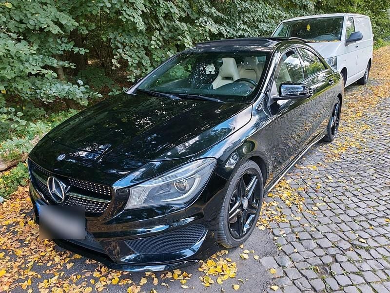 Schwarz Gebraucht 2014 Mercedes CLA250 AMG Limousine | 15.400 € (Superpreis) - Bild 1/4