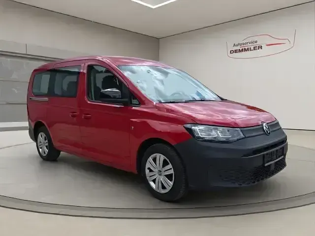 Gebraucht VW Caddy Maxi 122 PS (89 kW) 2022 Rot Van / Kleinbus