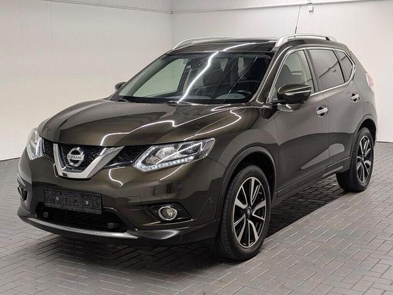Titaniumolivemet. Gebraucht 2015 Nissan X-Trail 360º SUV | 16.980 € (Fairer Preis) - Bild 1/4