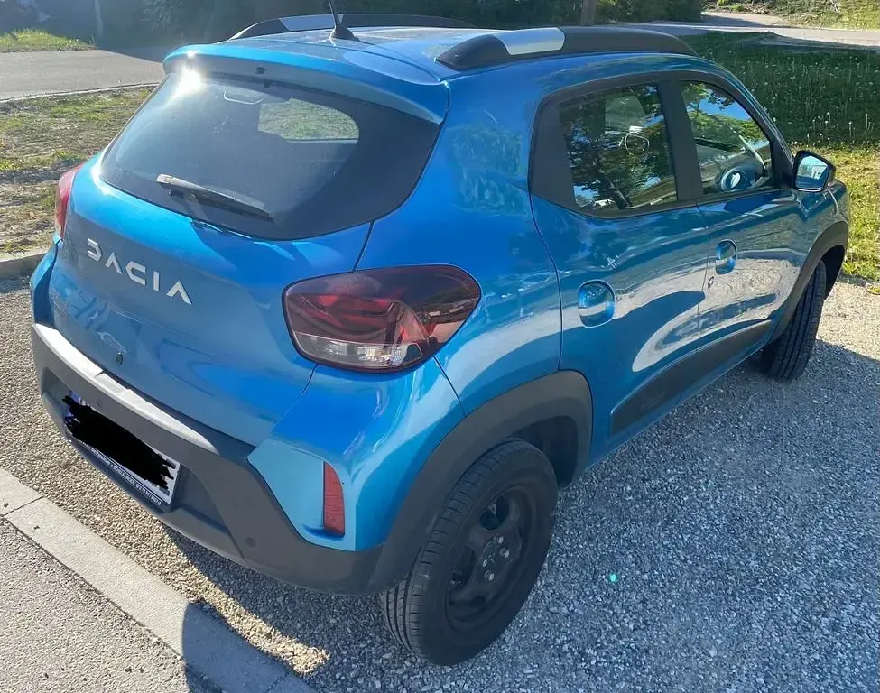 Usado Dacia Spring Essentiel 33 kW (45 CV) 2022 Azul Utilitario