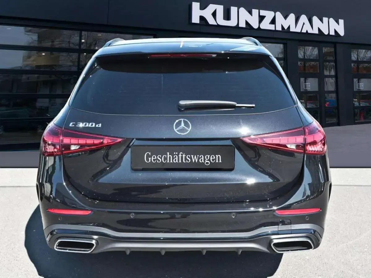 Gebraucht Mercedes C300 AMG 265 PS (194 kW) 2026 Obsidianschwarz metallic Kombi