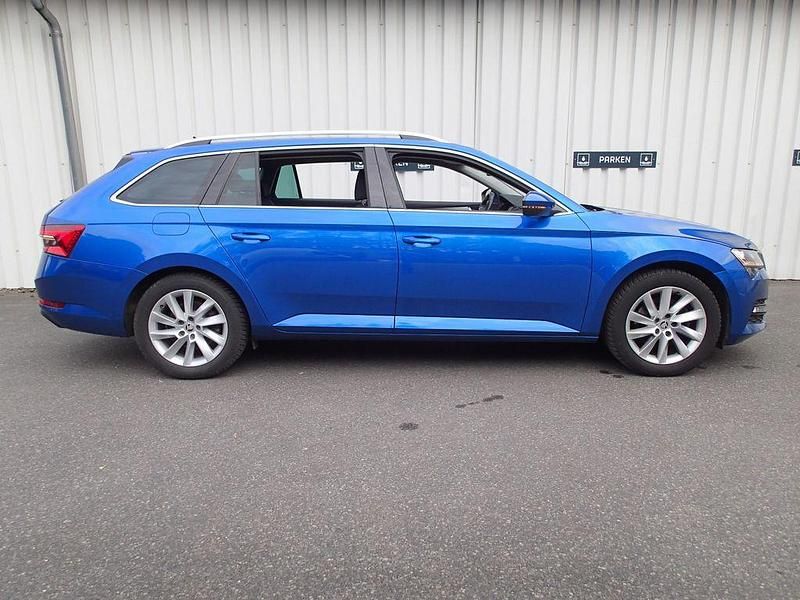 Gebraucht 2020 Skoda Superb SportLine Kombi | 21.999 € (Superpreis) - Bild 1/4