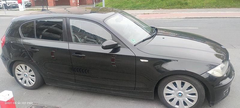 Gebraucht BMW 118 143 PS (105 kW) 2008 Schwarz Kleinwagen
