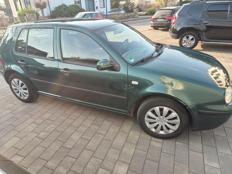 Gebraucht VW Golf IV Basis 75 PS (55 kW) 2002 Grün Limousine