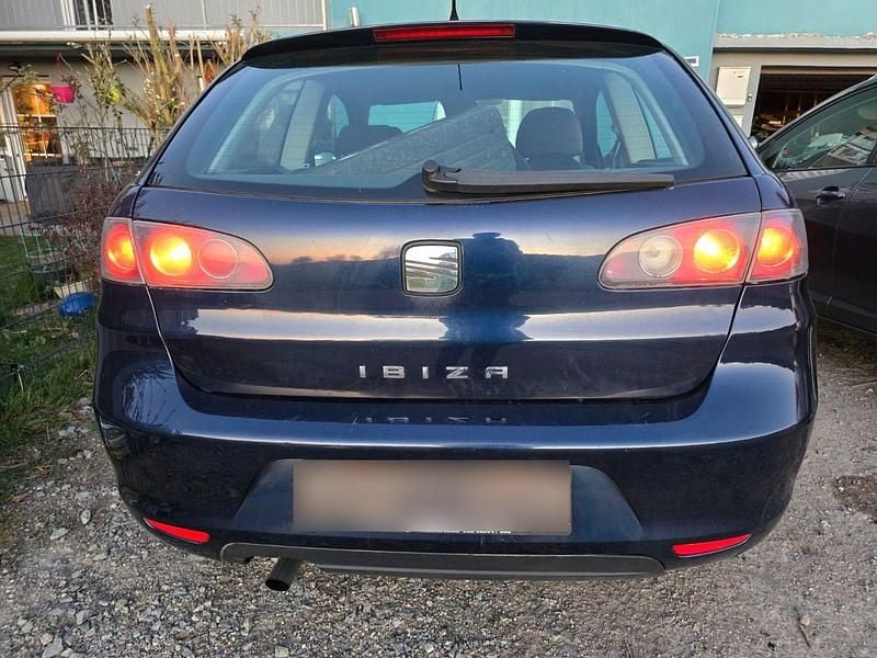 Second-hand Seat Ibiza Reference 105 CP (77 kW) 2007 Albastru Hatchback