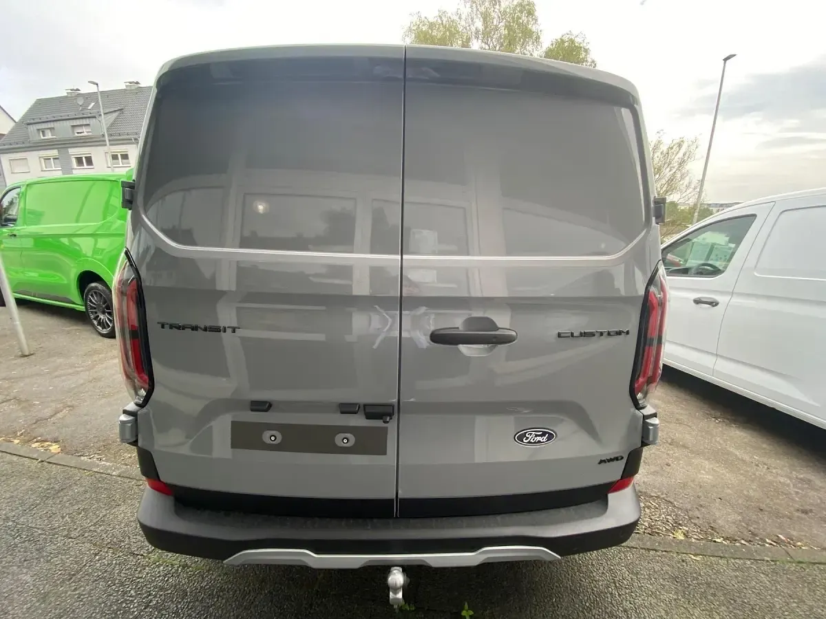 Neu Ford Transit Custom 170 PS (125 kW) 2026 Grey matter grau Van