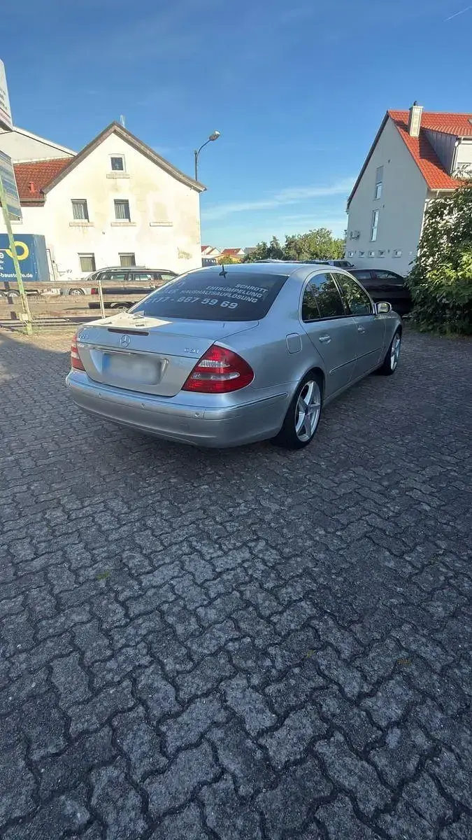 Gebraucht Mercedes 220 Elegance 170 PS (125 kW) 2005 Silber Limousine