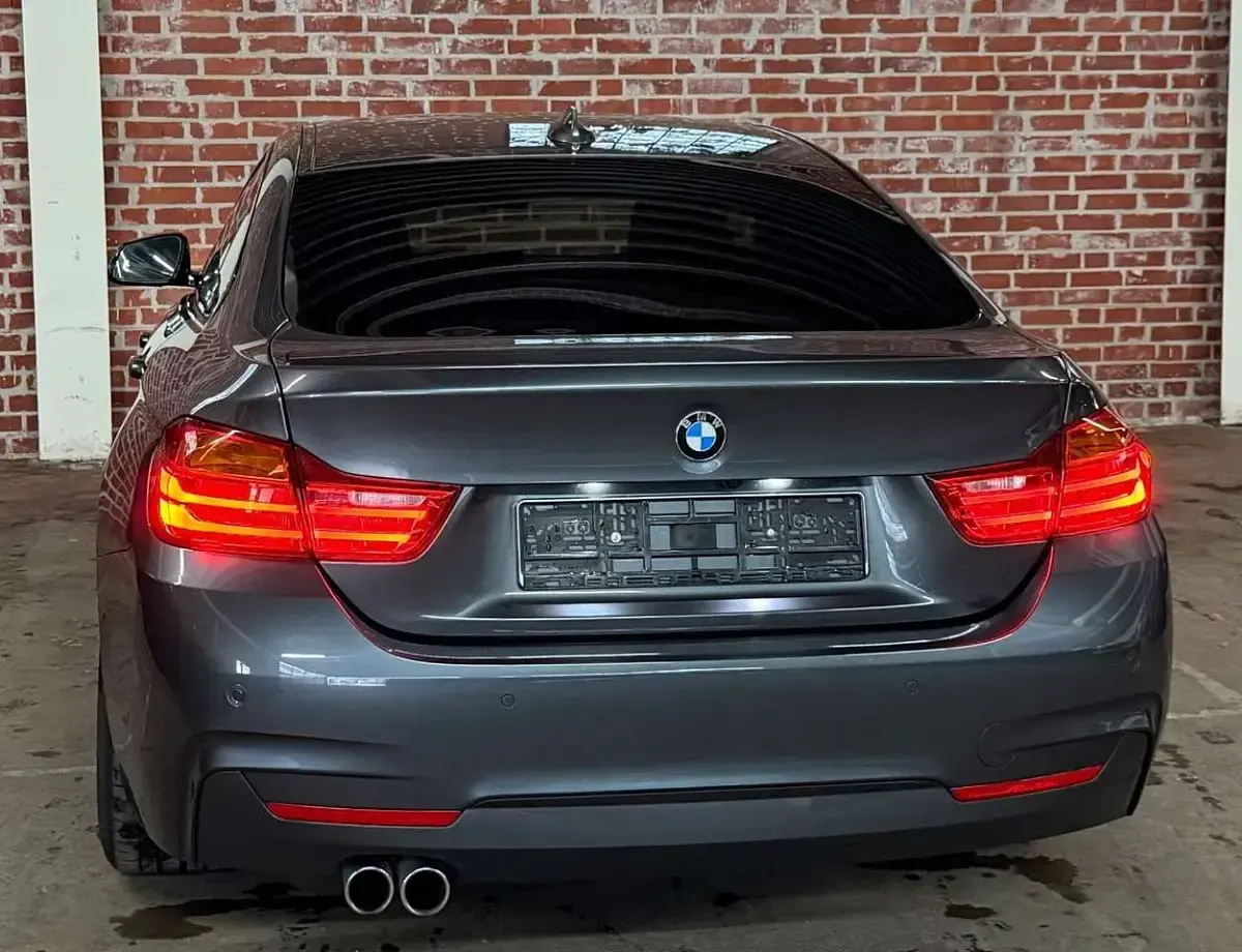 Gebraucht BMW 430 M Sport 258 PS (189 kW) 2017 Mineralgrau Coupé