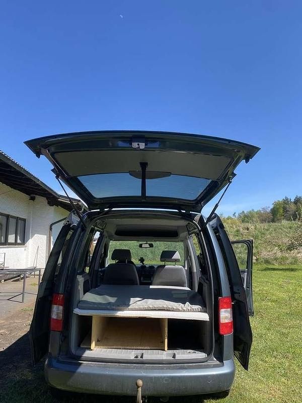 Second-hand VW Caddy Life 105 CP (77 kW) 2009 Monovolum