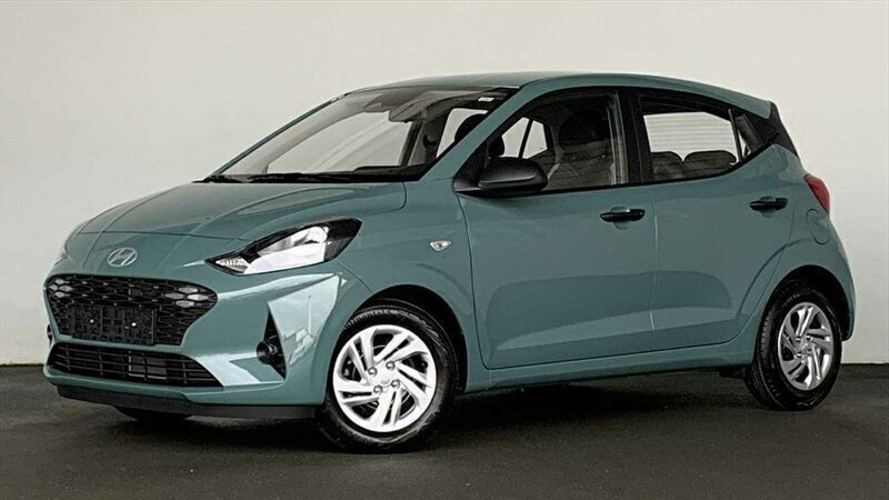 Grün Neu 2025 Hyundai i10 Comfort Kleinwagen | 15.470 € (Guter Preis) - Bild 1/2
