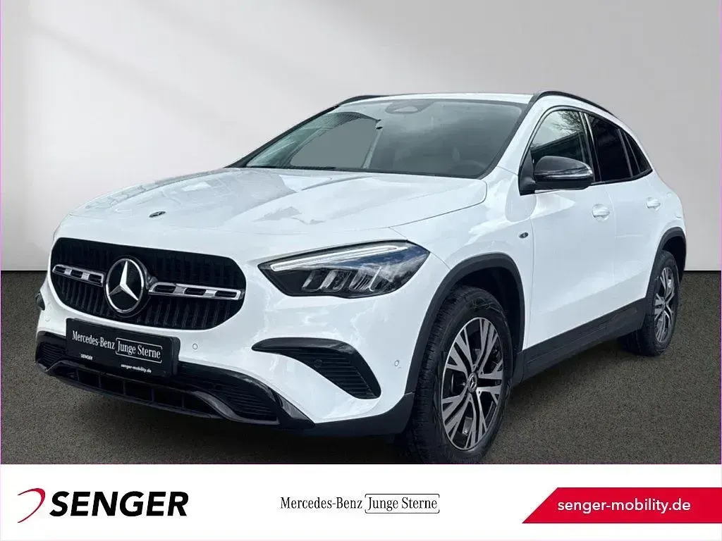 Second-hand Mercedes GLA250 Advanced 218 CP (160 kW) 2025 SUV