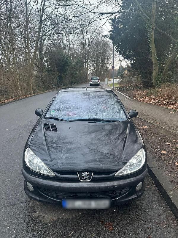 Gebraucht Peugeot 206 CC 110 PS (80 kW) 2004 Schwarz Cabrio