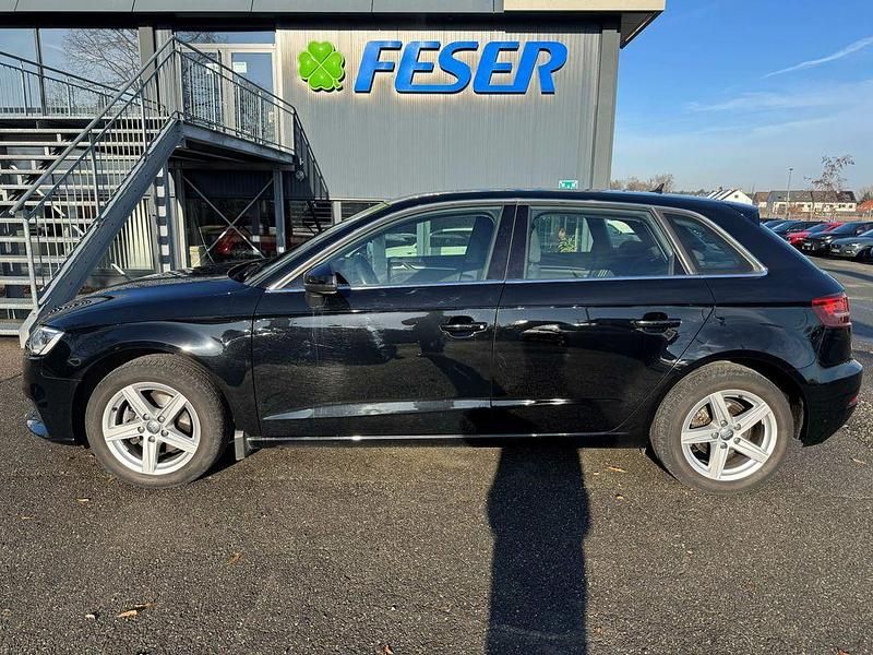 Gebraucht Audi A3 Comfort 150 PS (110 kW) 2019 Brillantschwarz Limousine