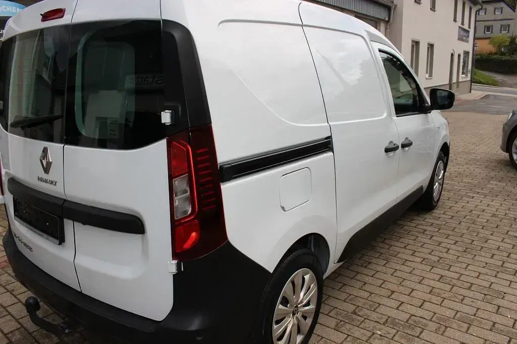 Gebraucht Renault Express 102 PS (75 kW) 2021 Weiß Van / Kleinbus