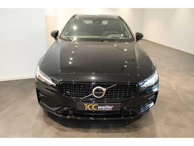 Gebraucht Volvo V60 145 PS (106 kW) 2024 Kombi