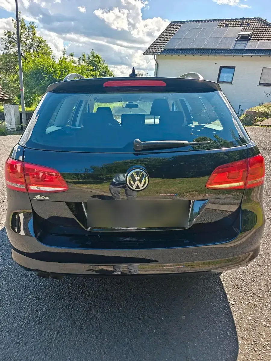 Gebraucht VW Passat 140 PS (102 kW) 2011 Schwarz Kombi